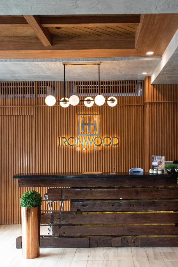 Ironwood Hotel Таклобан Екстер'єр фото