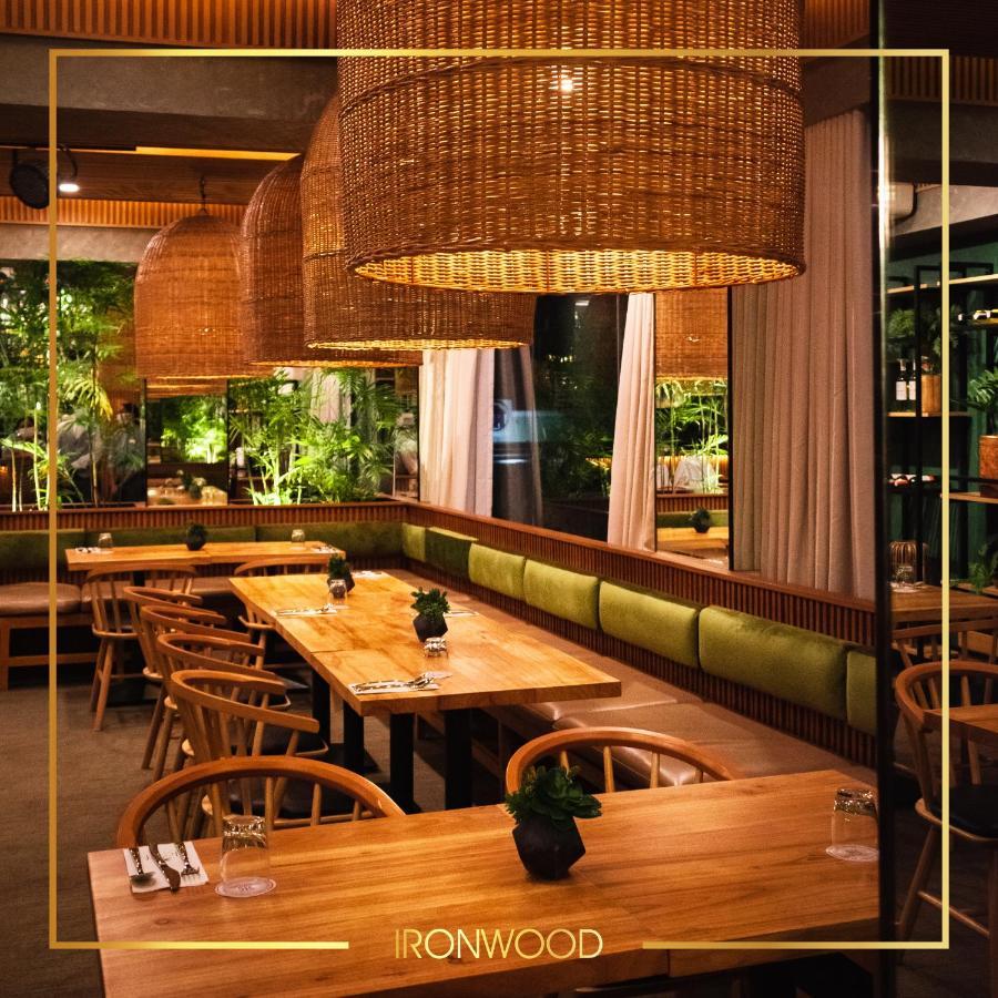 Ironwood Hotel Таклобан Екстер'єр фото