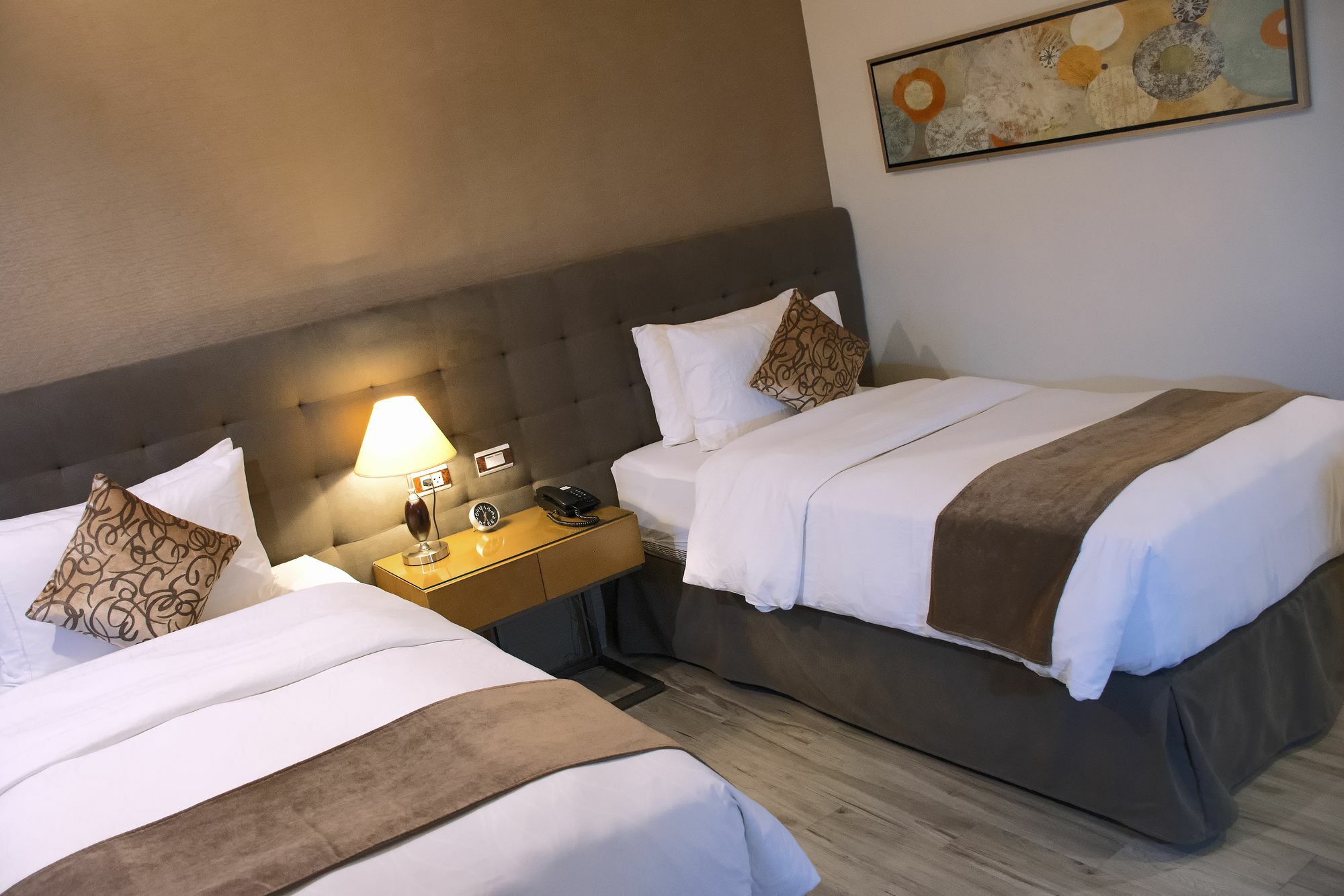 Ironwood Hotel Таклобан Екстер'єр фото